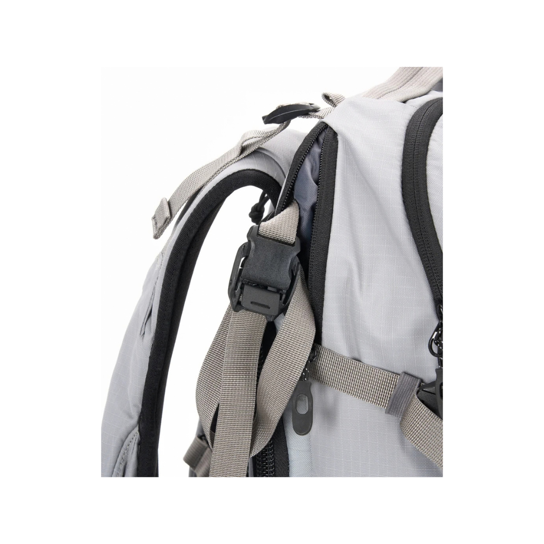 POACHER BACKPACK 32L