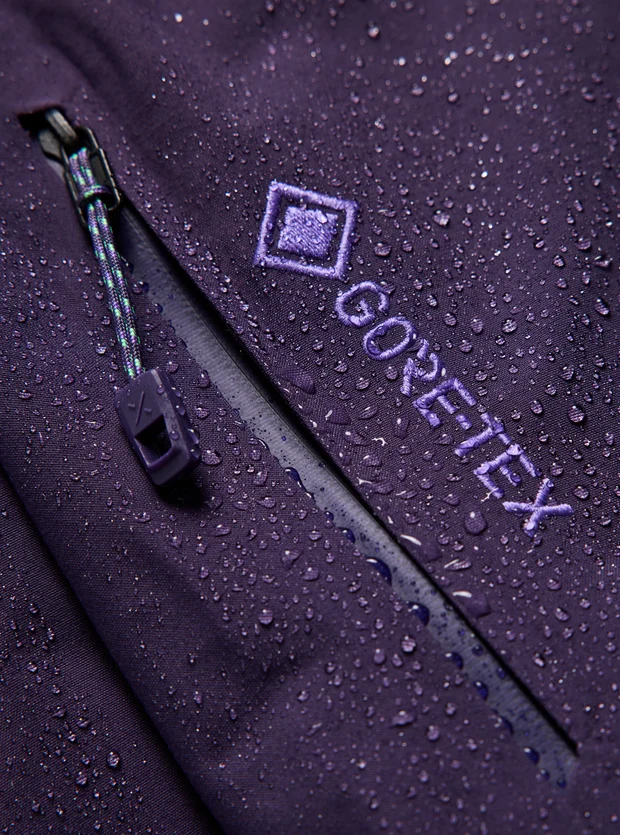 Women's [ak] Swash Synthetic Insulated GORE-TEX 2L Jacket